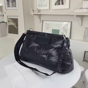 tas selempang wanita wol bengkak